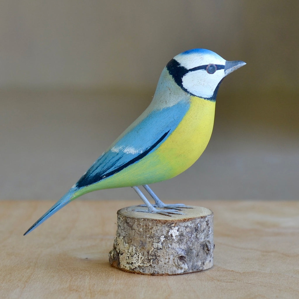 Chapim Azul or Blue Tit wood bird sculpture.