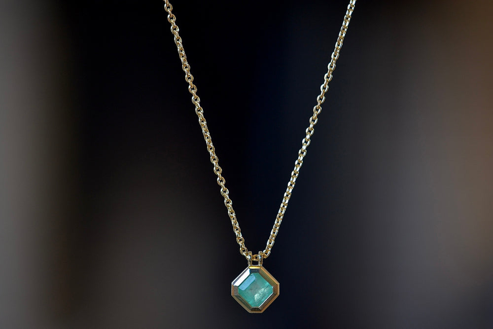 Duo Bale Offset Emerald Necklace
