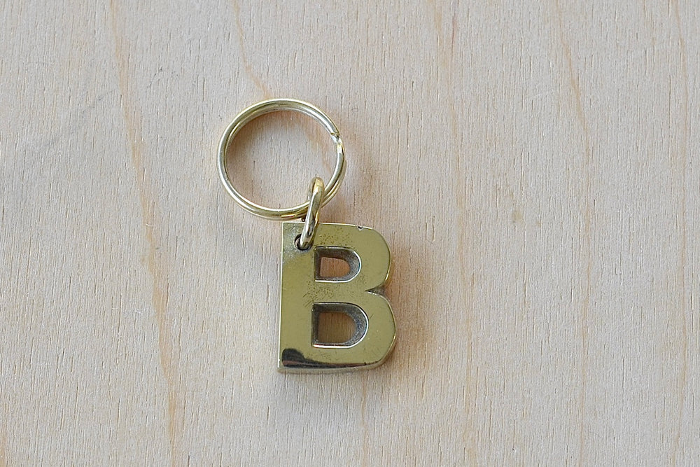 'B' Letter keyring, key chain, key ring in brass made by Carl Aubock. OK Exclusive.