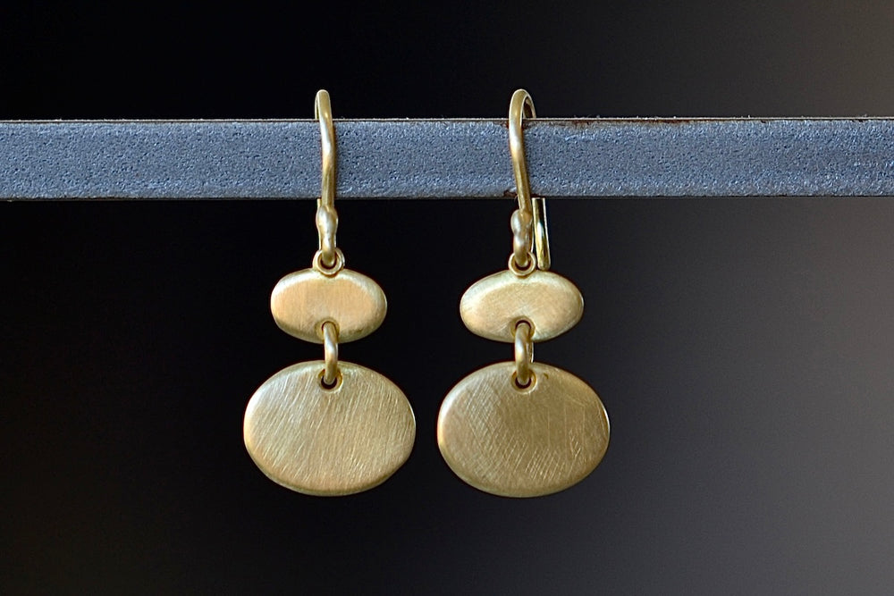 Two tier rain earrings by Marian Maurer in in 18k yellow brushed and polished gold. Best everyday earrings.