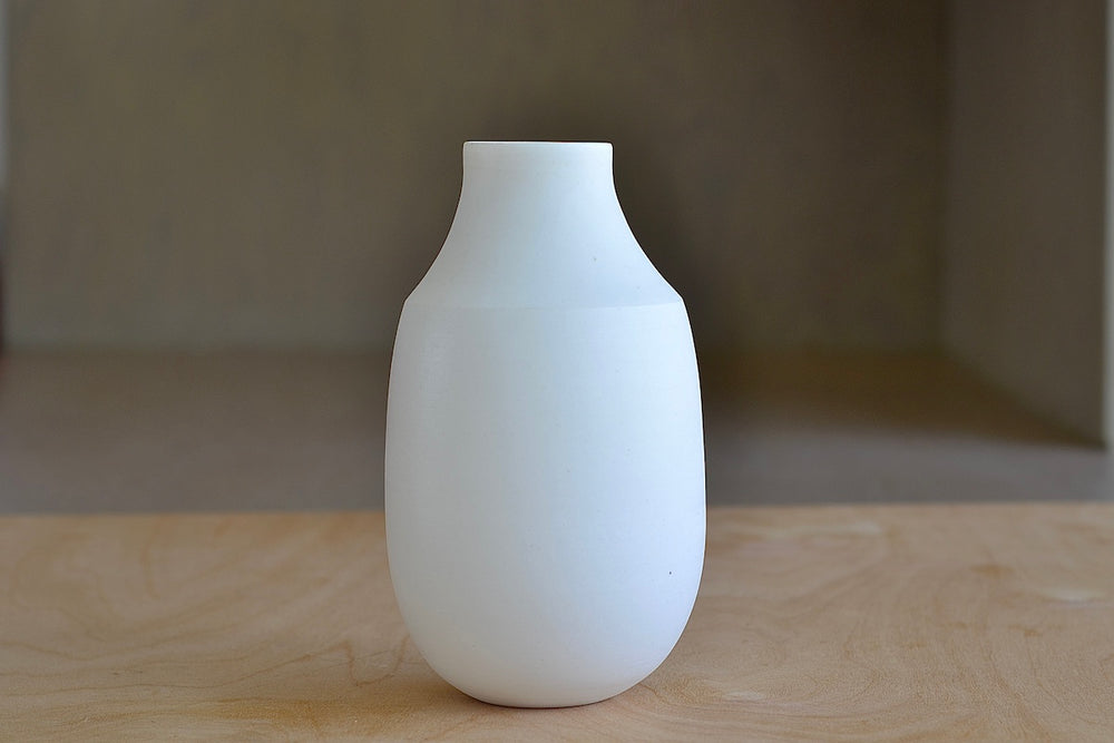 Lilith Rockett Vase With Neck "B"