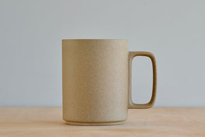 Hasami Mug Large 21 in Natural porcelain.