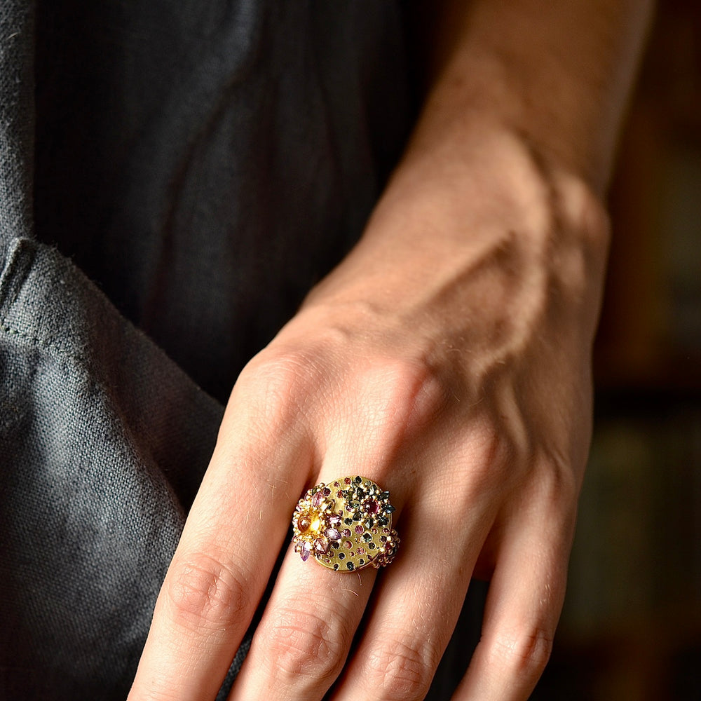 
            
                Load image into Gallery viewer, Wearing the Daisy Cluster Signet by Polly Wales.
            
        