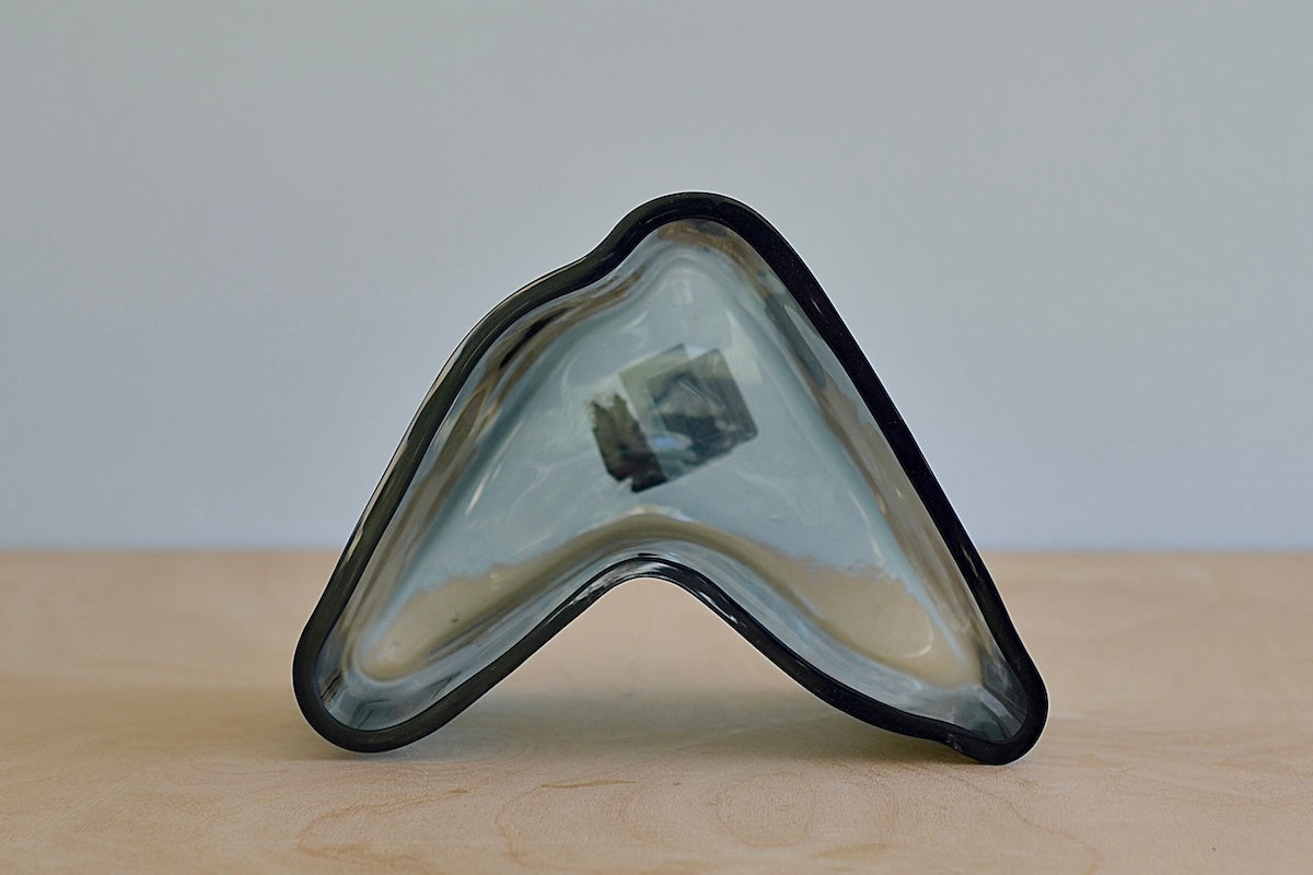 Alvar Aalto Vase Boomerang in Dark Grey– OK Fine Furniture