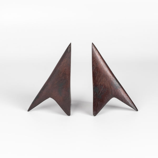 Aubock Bookends 3846 Rocket in Patina are scultural bookends in patinated brass.
Designed by Carl Auböck and handmade in Austria. Founded in 1906, the workshop is still owned and operated by the Auböck family (by Carl IV and V) from its original home, in a Vienna townhouse.
OK has the largest selection of current Werkstätte Auböck production in the US and in stock, ready to ship.