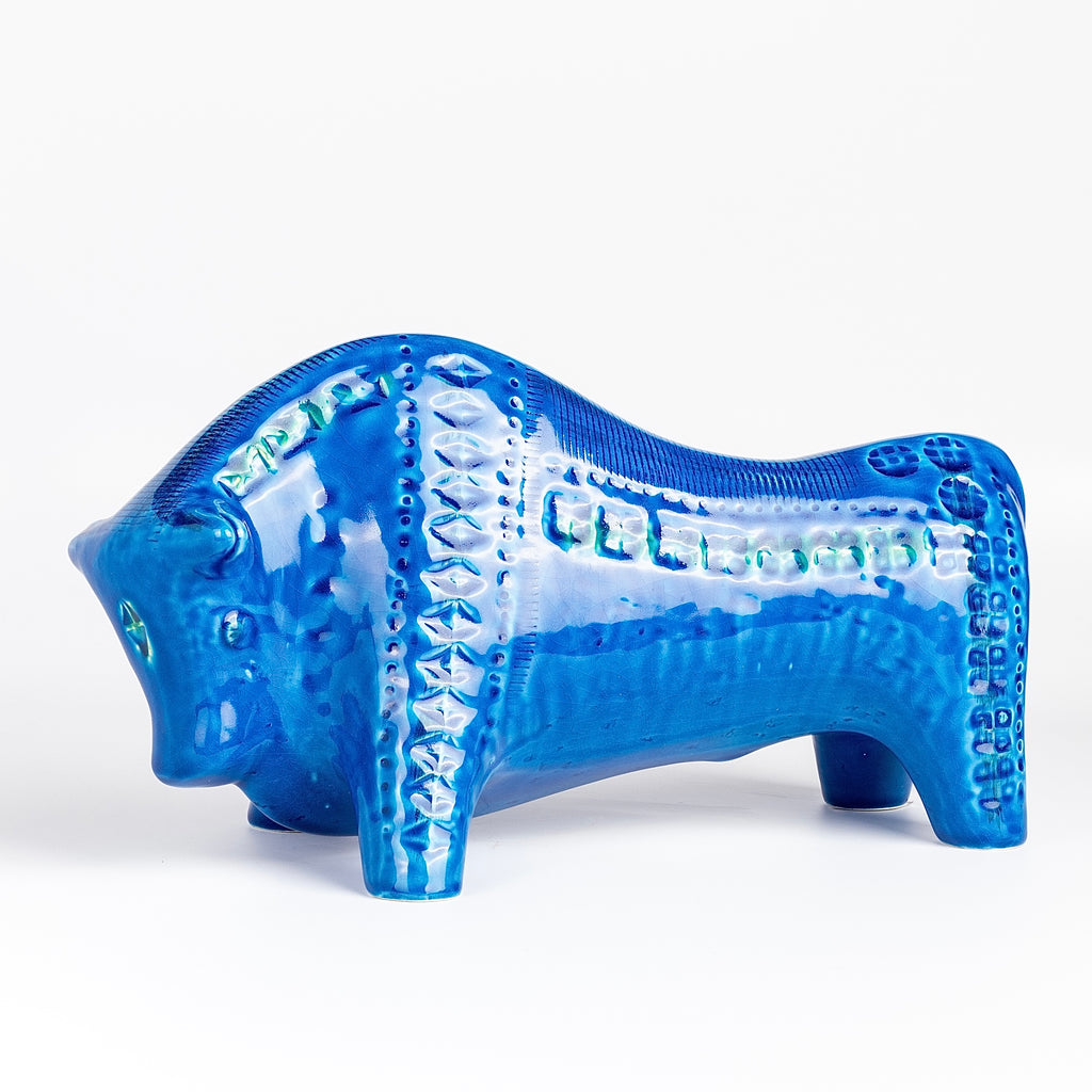 Bitossi Rimini Blue Bull on white background.