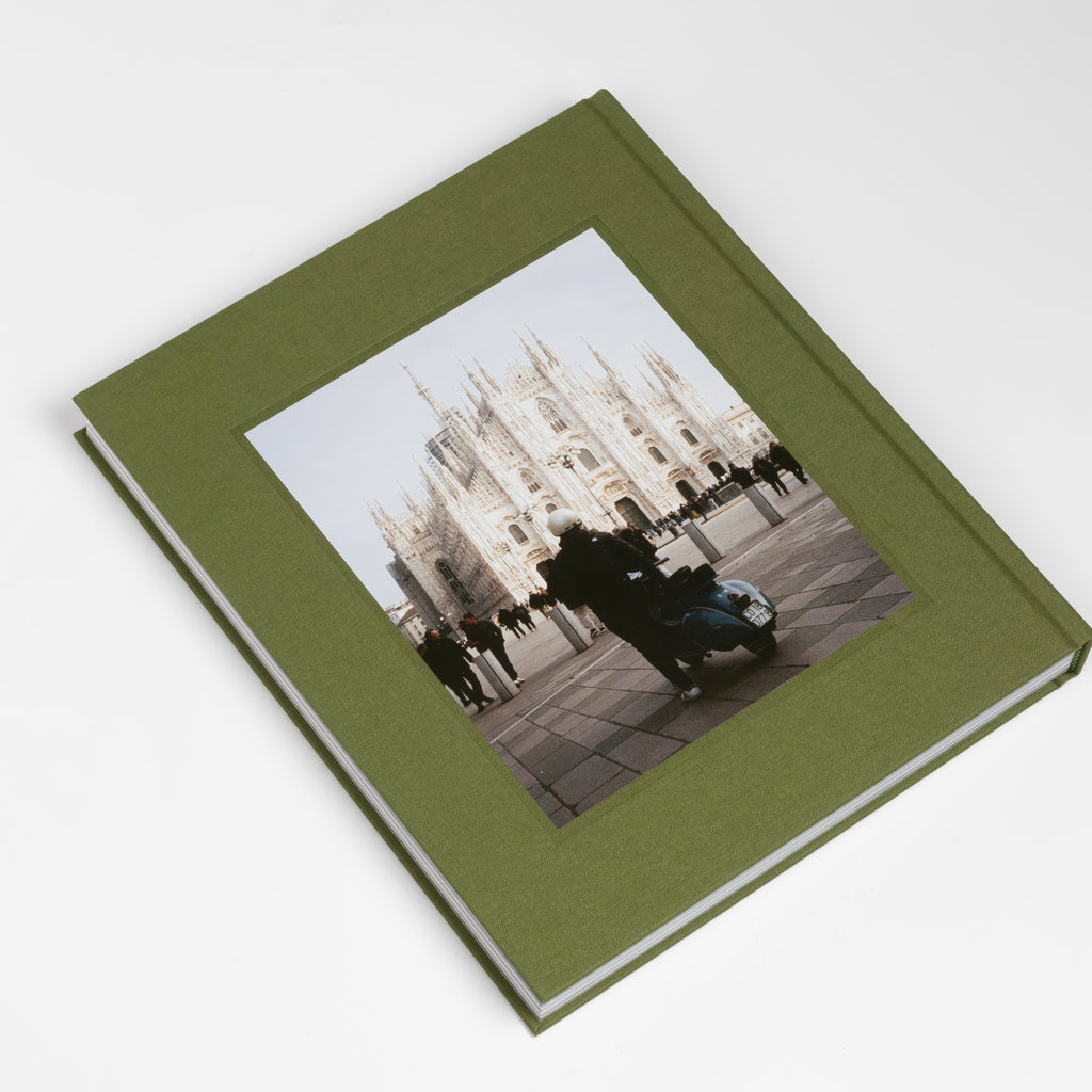 Back of Type 7 Travel Guide to Milan.