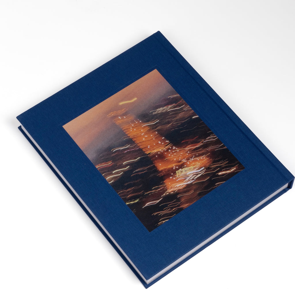 Back of Type 7 Travel Guide to Paris.
