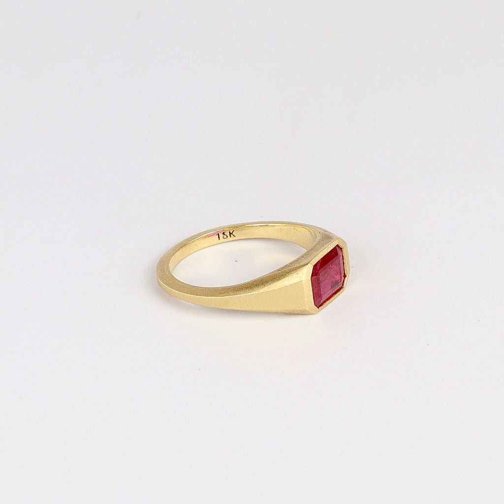 Side view of Ruby signet in 18k gold by Elizabeth Street Jewelry.