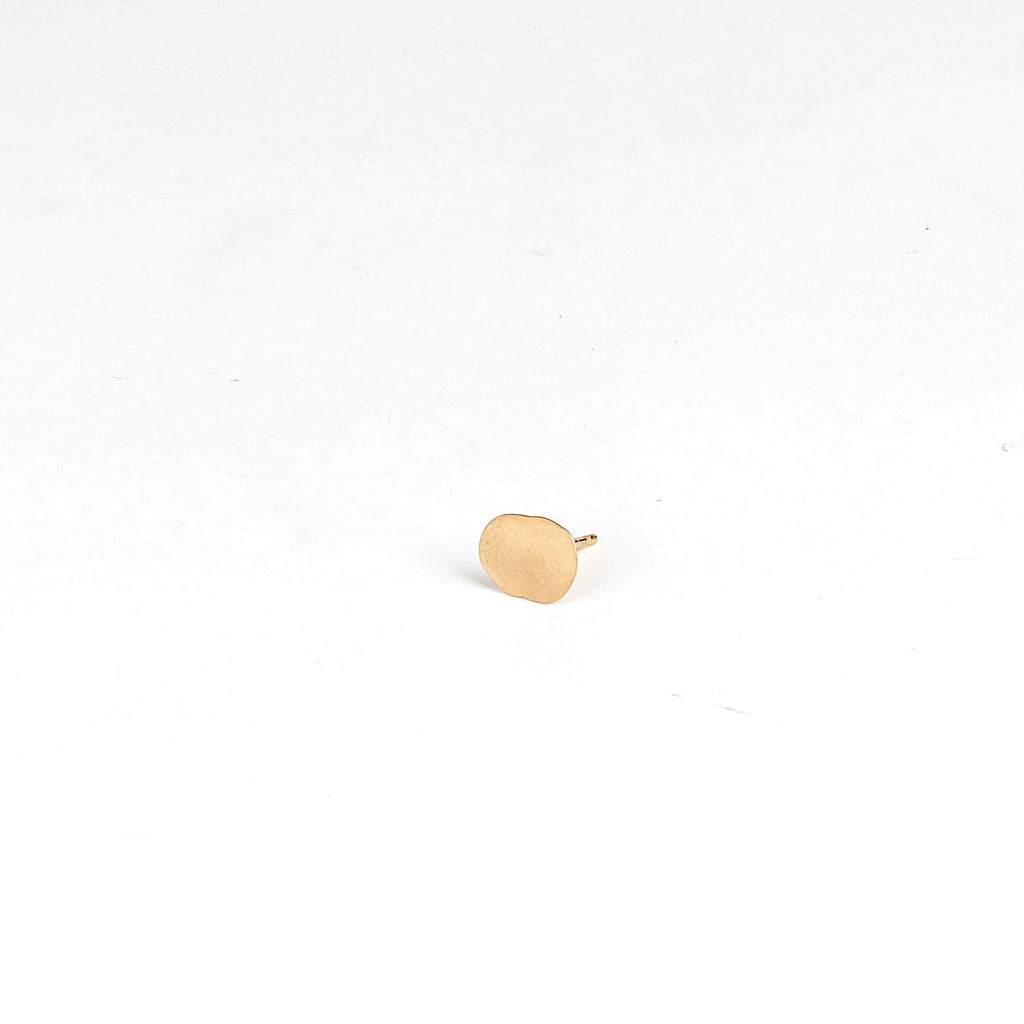 Kathleen Whitaker Foil Stud Earring 14k yellow gold on white background.