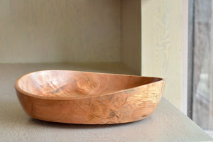 Circle Factory turned wood bowl in natural Maple by George Peterson. Made from reclaimed wood in North Carolina. This bowl is called the OK bowl and was featured as the apple bowl in Obama's Oval office.