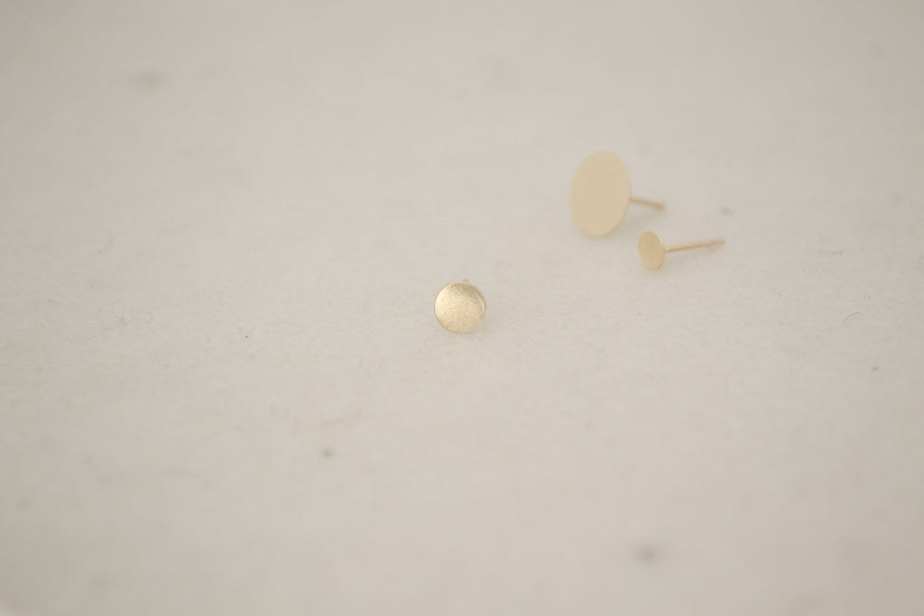 Kathleen Whitaker Dot Studs Earring 14k gold medium large small XL