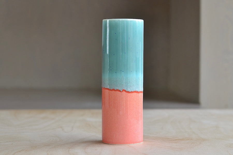 
            
                Load image into Gallery viewer, Sky blue and peach cylinder vase by Yuta Segawa.
            
        