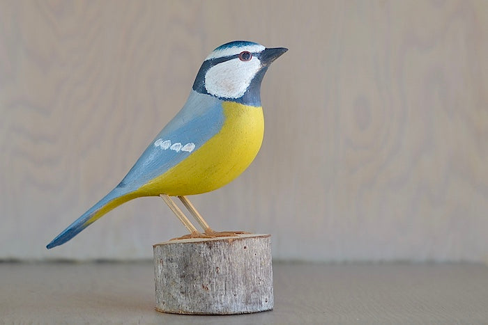 
            
                Load image into Gallery viewer, Handmade wood wooden birds from Brazil Blue Tit
            
        