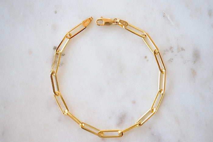 
            
                Load image into Gallery viewer, OK Chain Bar 14k gold 7&amp;quot; paperclip chain bracelet in Large with 12mm long clips
            
        