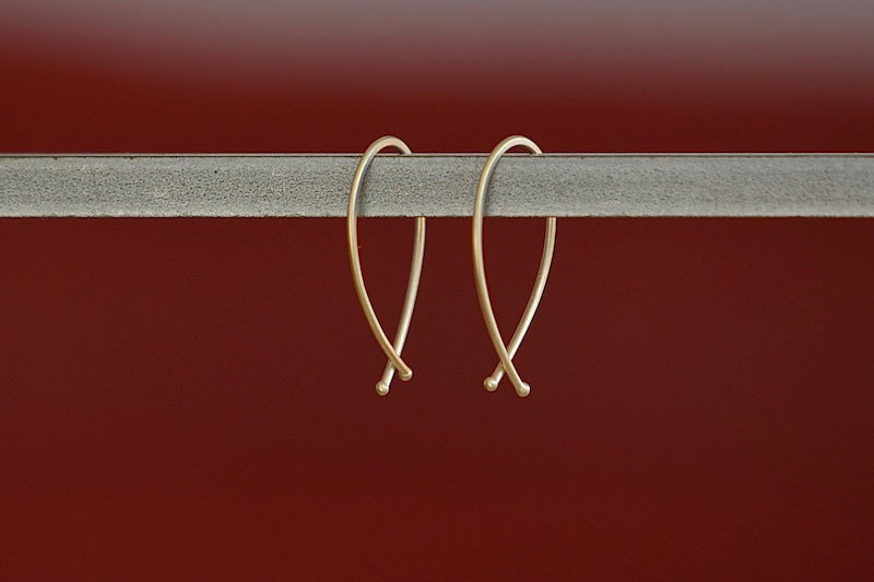 
            
                Load image into Gallery viewer, Carla Caruso 14k Yellow Gold Ribbon Hoops in Small
            
        
