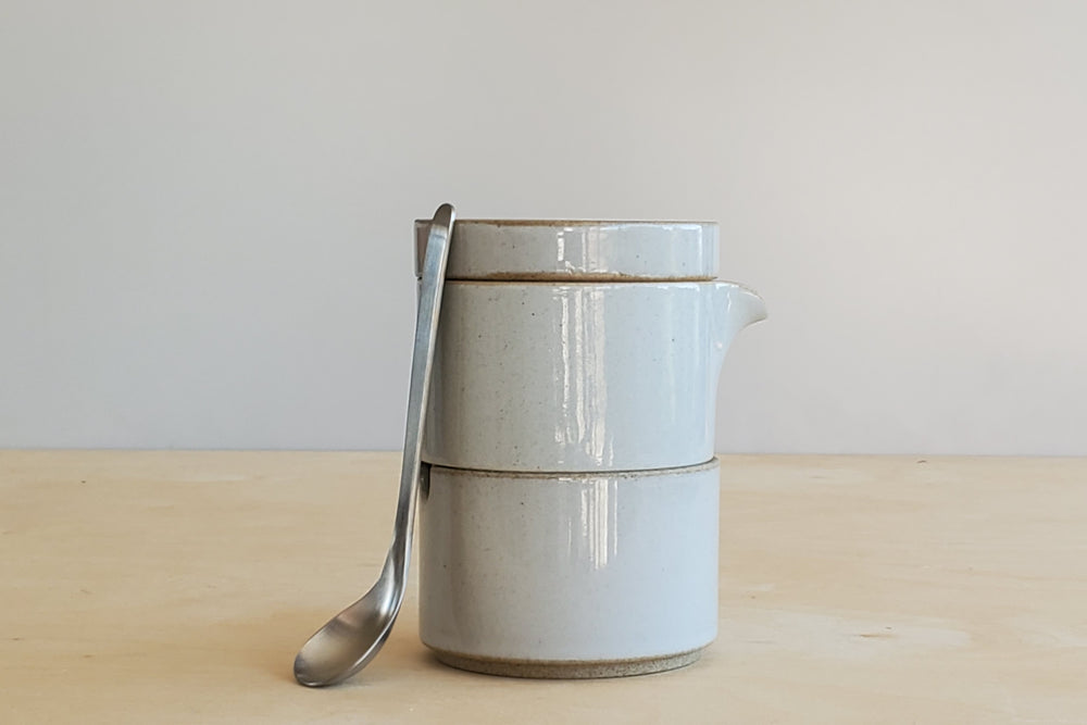 
            
                Load image into Gallery viewer, Hasami Porcelain Cream and Sugar Set  Grey
            
        