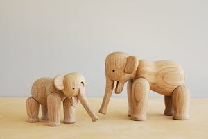 Kay Bojesen Elephants in wood small and large.