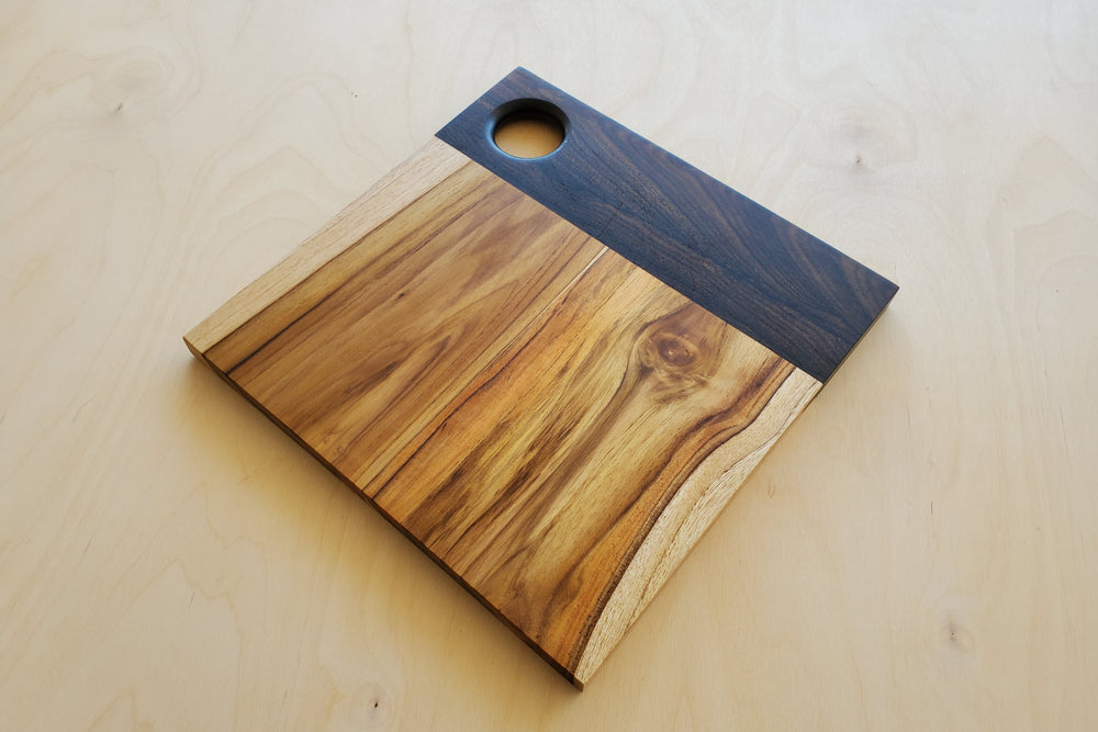 
            
                Load image into Gallery viewer, Guatemalan Wood Serving Board
            
        