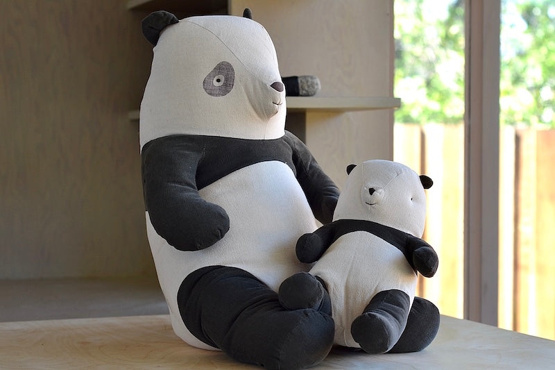 Very Large and medium sized pandas by Maileg in 100% cotton.