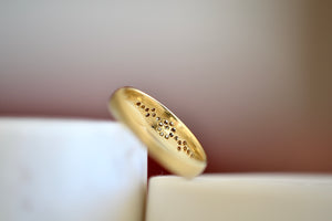 
            
                Load image into Gallery viewer, Adel Chefridi Tapered Shimmer Band ring 18k yellow gold, white diamonds satin finish
            
        