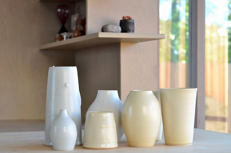 
            
                Load image into Gallery viewer, Seven white and cream vases by Hyejeong Kim. Stoneware vases made and hand thrown in Seoul, Korea.
            
        