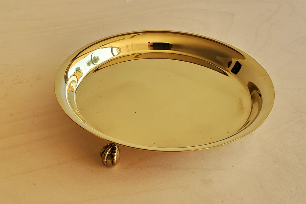 Skultuna Claw footed Tray in brass.