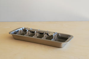 
            
                Load image into Gallery viewer, Classic Stainless Steel Ice Cube Tray.
            
        